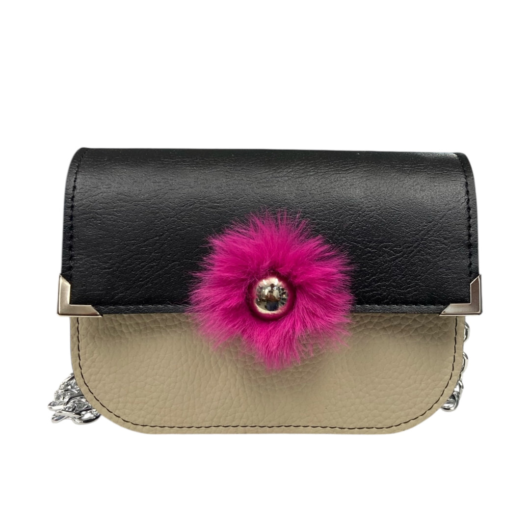 Chicca Mini TOOitaly: Messenger Bag artigianale Made in Italy compatta in pelle vegana con tracolla