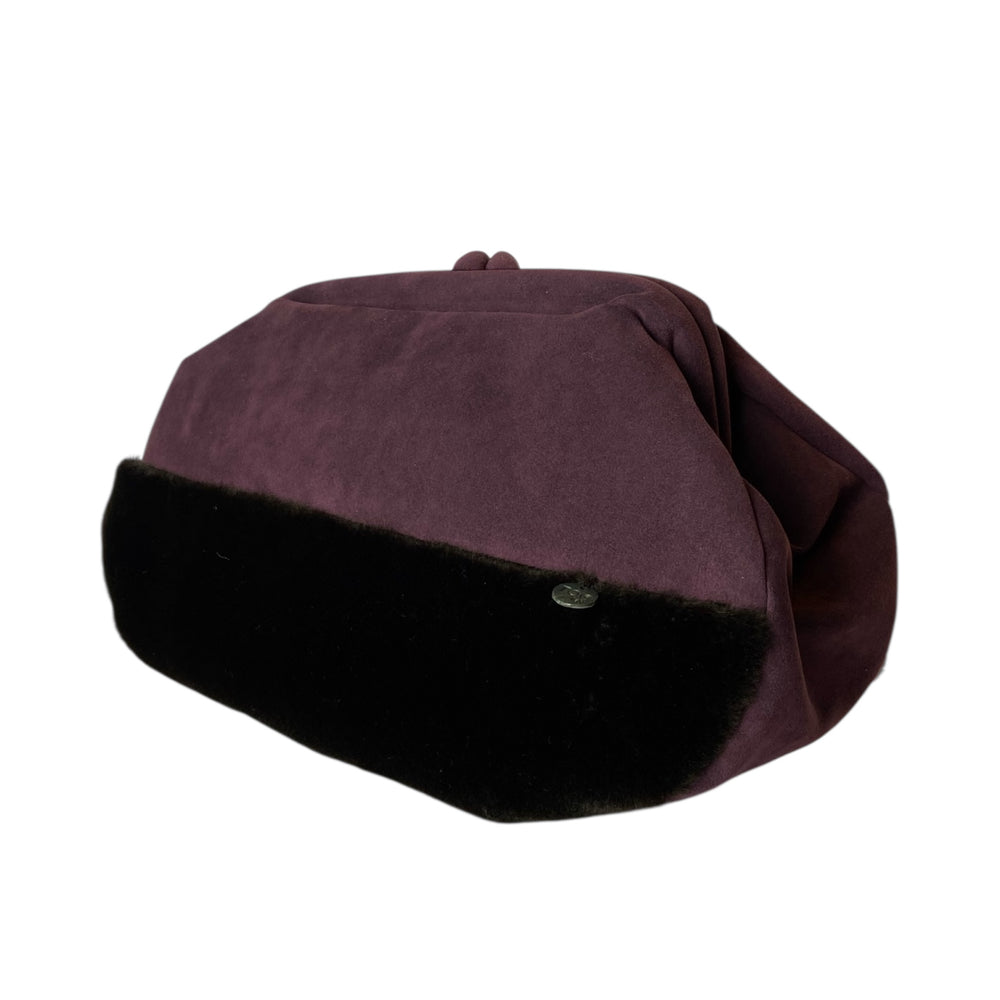 Fluffy pouch donna, per chi cerca un accessorio compatto ma ricco di carattere