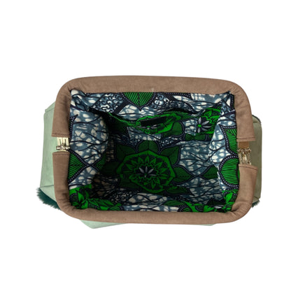 Fluffy pouch donna, per chi cerca un accessorio compatto ma ricco di carattere