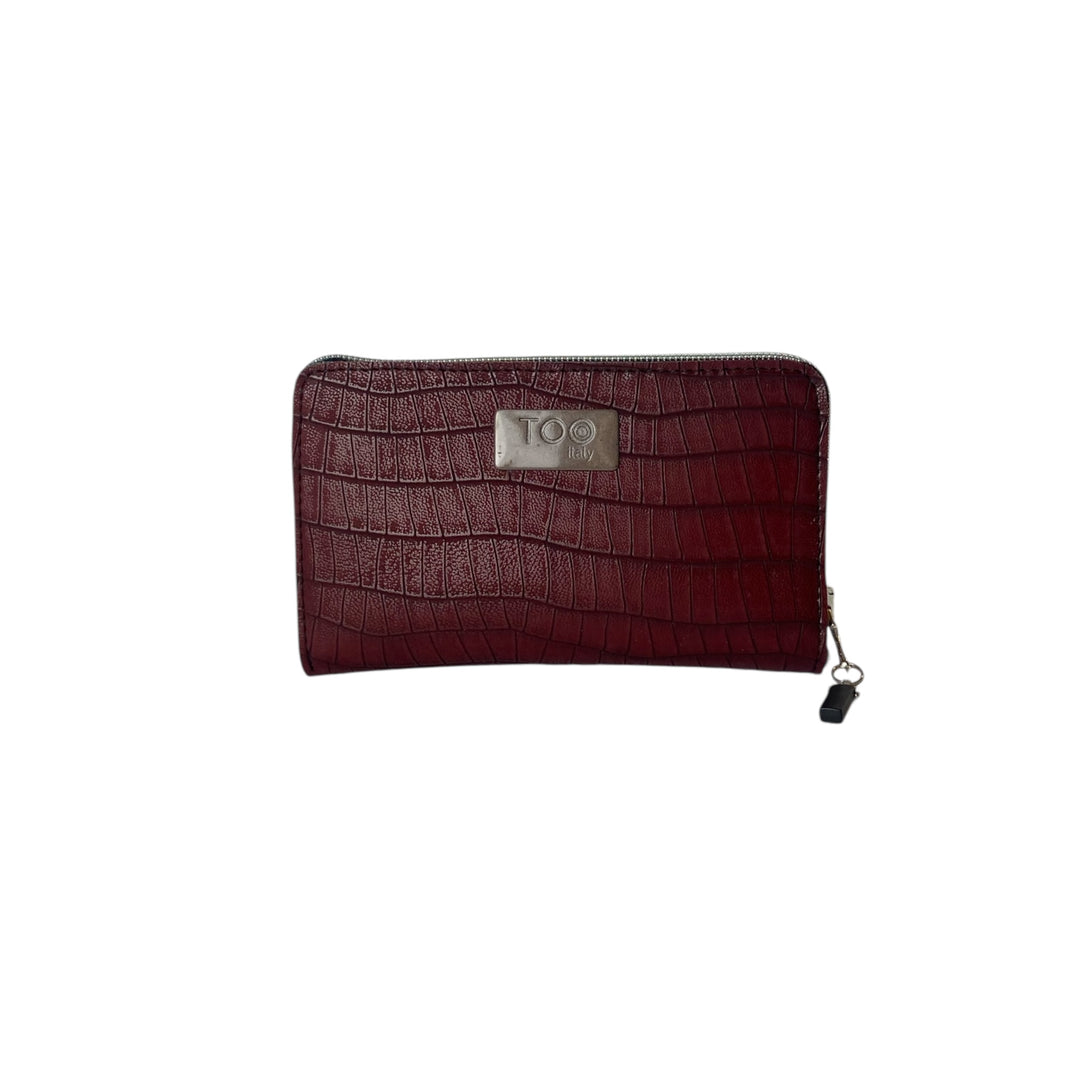 Portafoglio donna PVC e pelle vegan, con tasca interna con cerniera e scomparti per carte. Chiusura con zip, disponibile in due misure
