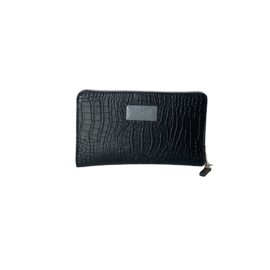 Portafoglio donna PVC e pelle vegan, con tasca interna con cerniera e scomparti per carte. Chiusura con zip, disponibile in due misure