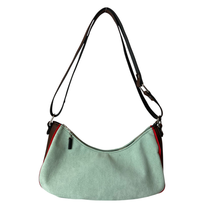 Vivienne, una tracolla elegante e sostenibile , ideale per ogni occasione, con il fascino inconfondibile del Made in Italy