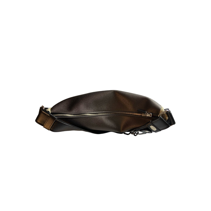 Hobo Trapezio, borsa a spalla capiente con un design morbido e avvolgente senza rinunciare alla funzionalità
