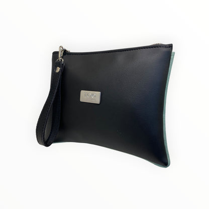 Pochette nera TOOitaly con laccetto da polso removibile e moschettone