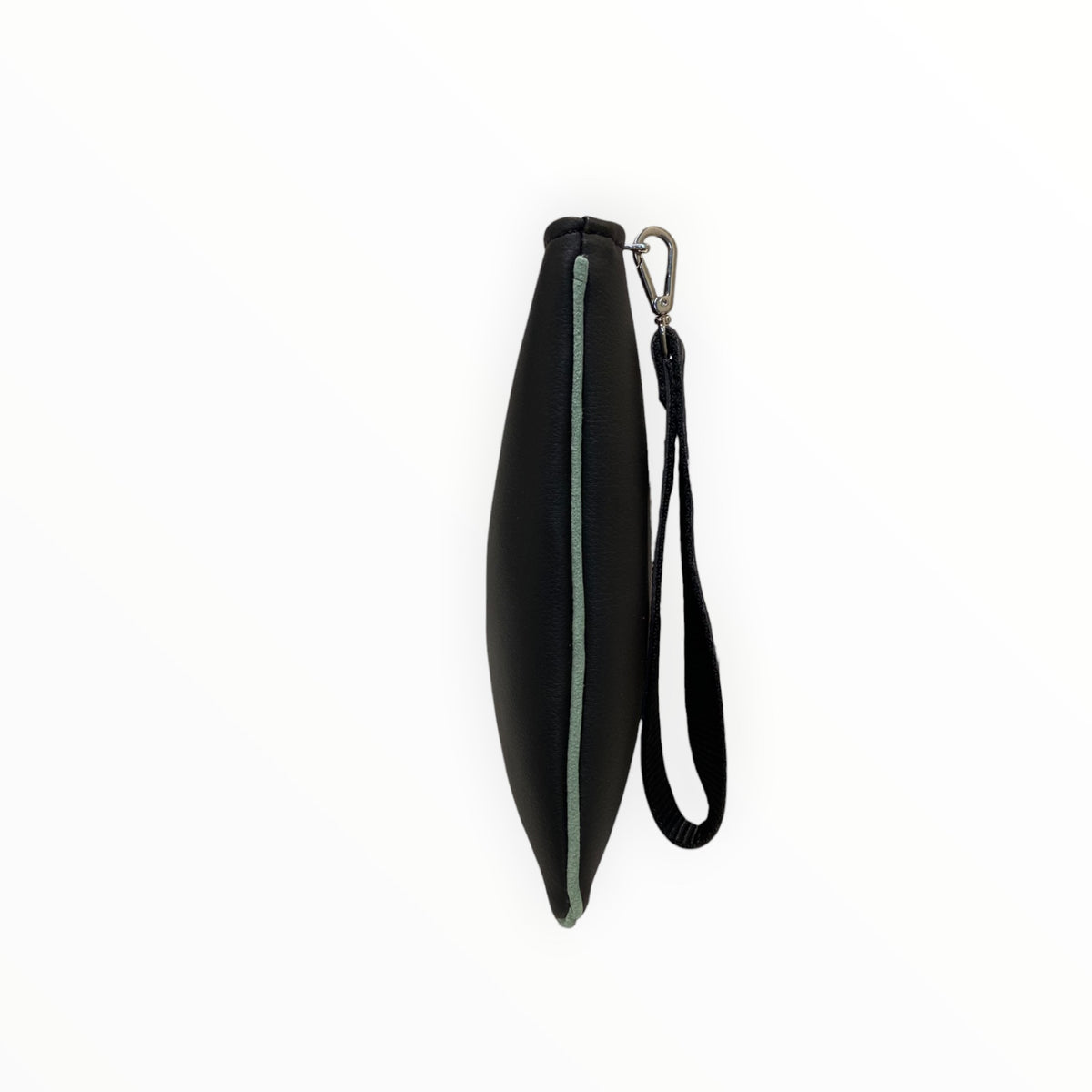 Profilo della pochette nera TOOitaly con spessore di 3 cm.
