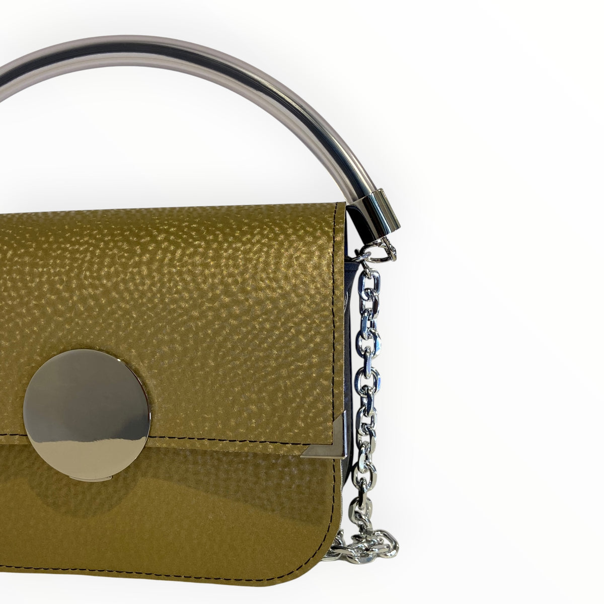 Dettaglio chiusura a specchio della borsa Chicca XL oro diamantato TOOitaly