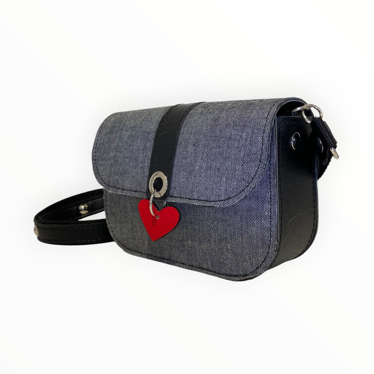 Chicca Mini borsa a tracolla in jeans con decorazione cuore rosso in AppleSkin e dettagli in PVC nero TOOitaly