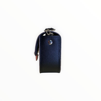 Borsa Chicca Mini TOOitaly vista laterale con tracolla in cordura e dettagli neri
