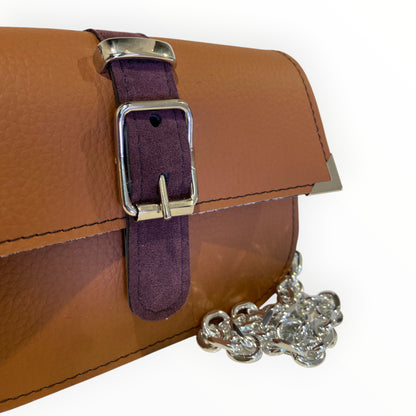 Chicca Mini borsa a tracolla in pelle artificiale cuoio e Alcantara bordeaux