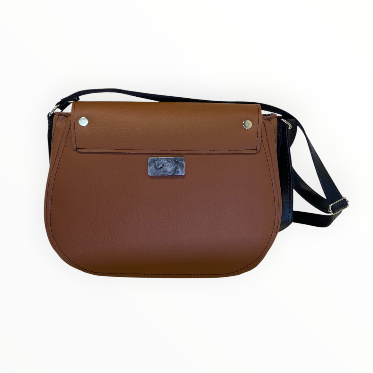 Borsa Everyday color cuoio vista posteriore con etichetta in resina