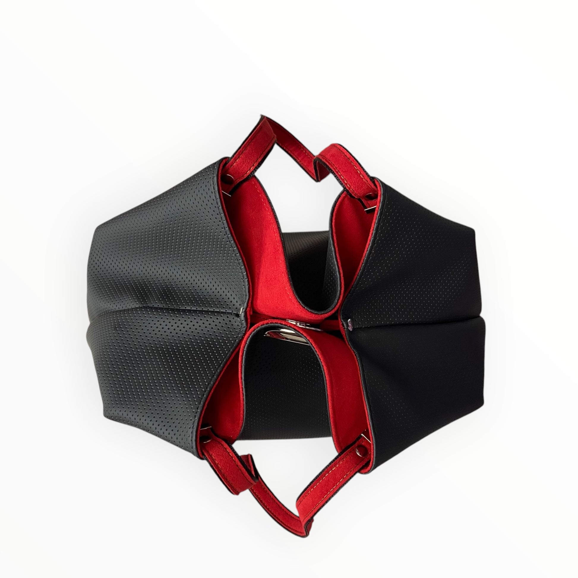 
Interno borsa tote con Alcantara rossa e cotone africano