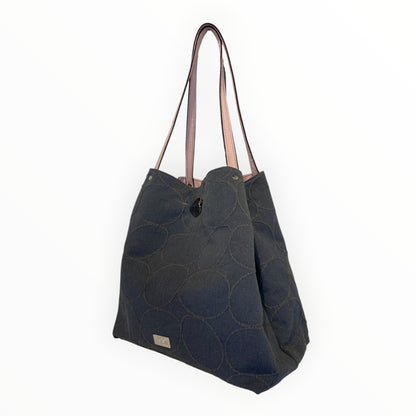 
Tote bag donna grigia vista dall'alto con manici rosa

