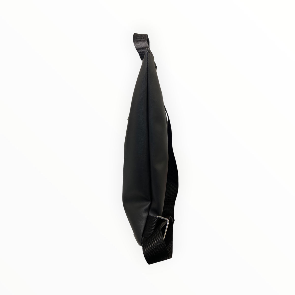 Profilo dello zaino flat nero TOOitaly con struttura sottile da 3 cm
