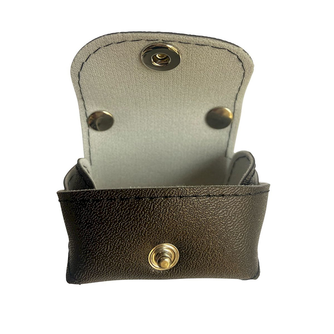 Micro borsa portachiavi TOOitaly, un accessorio artigianale realizzato con materiali vegan e cruelty-free. Perfetta come charms