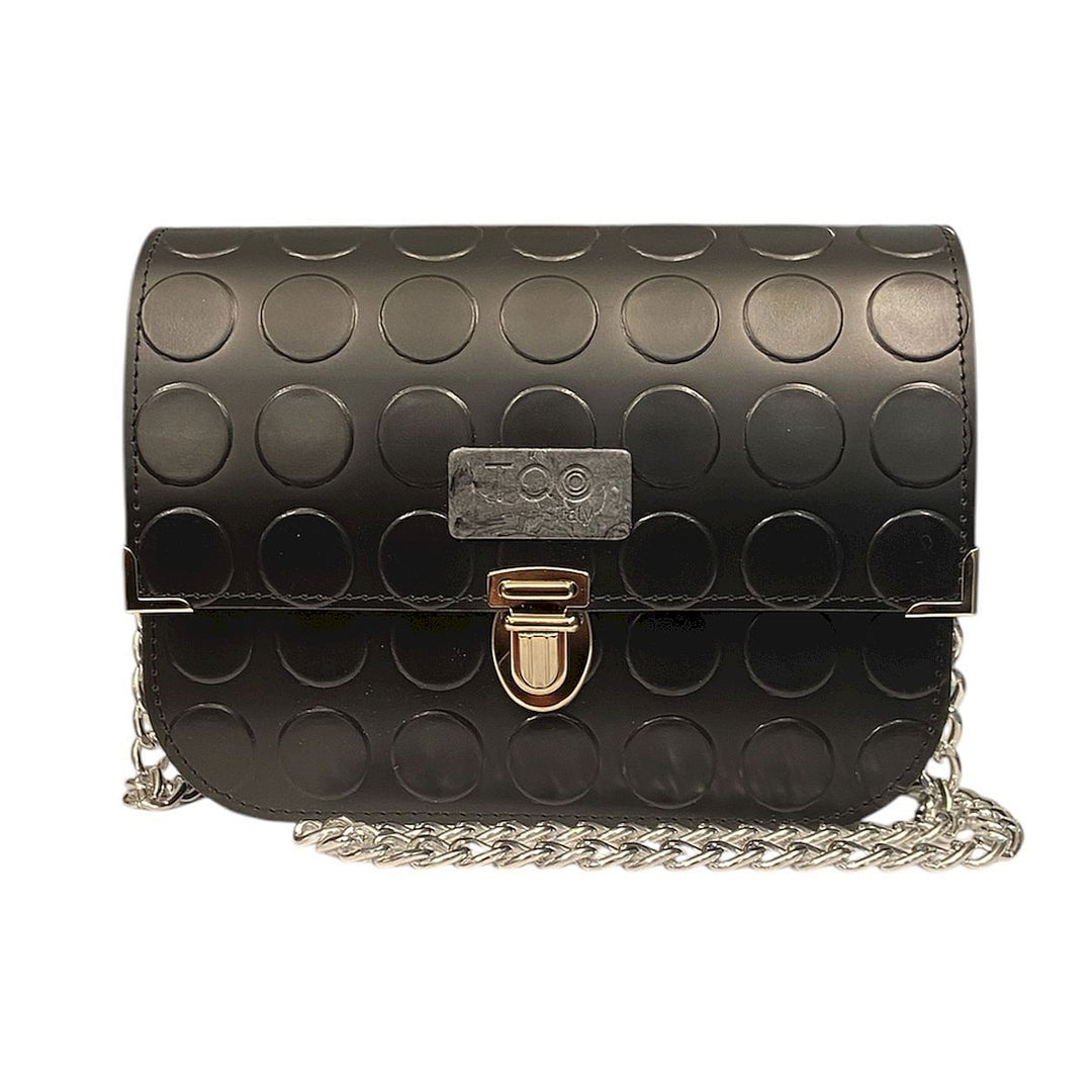Chicca Maxi TOOitaly: Messenger Bag artigianale Made in Italy compatta in PVC bullonato con tracolla e dettagli in resina