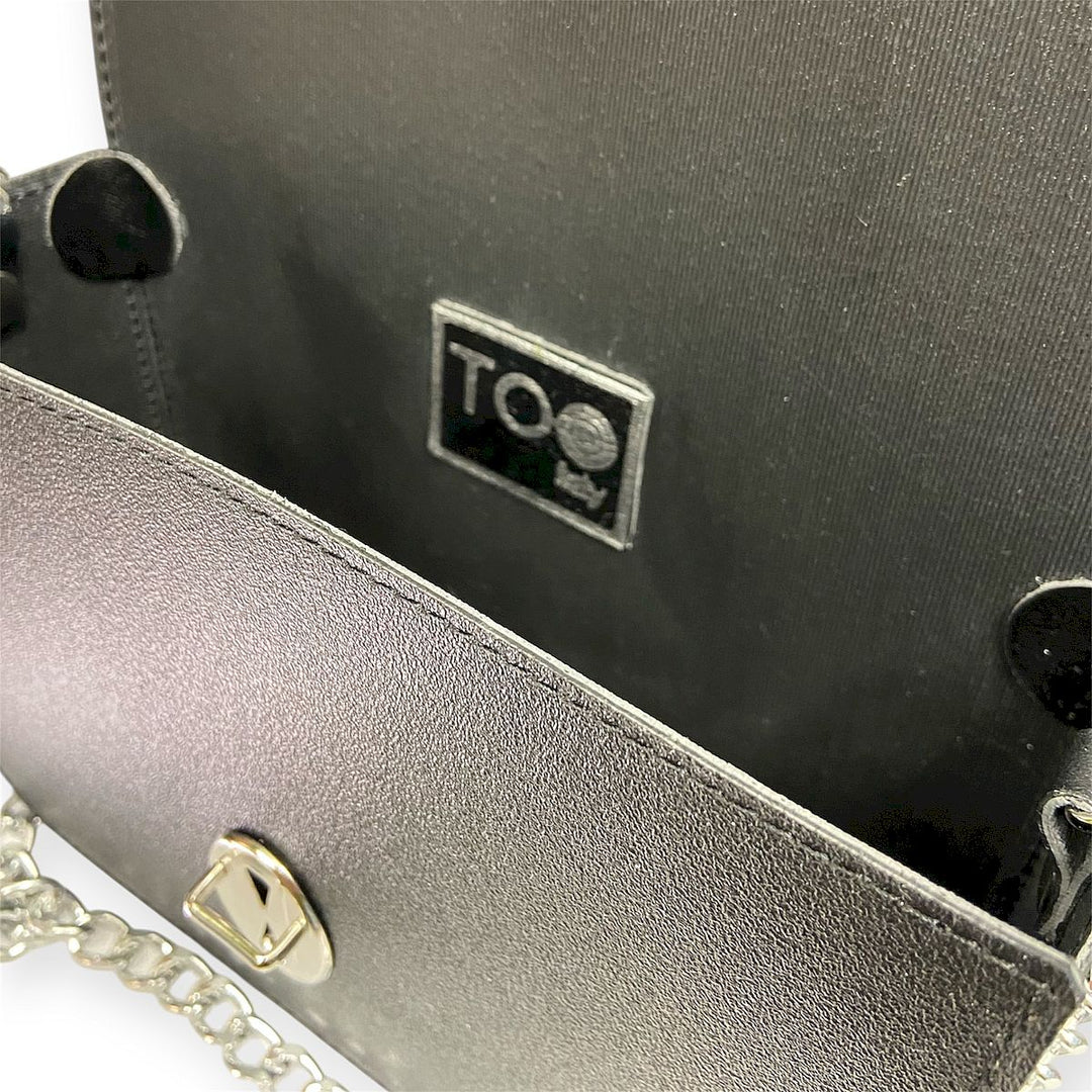 Chicca Maxi TOOitaly: Messenger Bag artigianale Made in Italy compatta in PVC satinato con tracolla e dettagli in resina