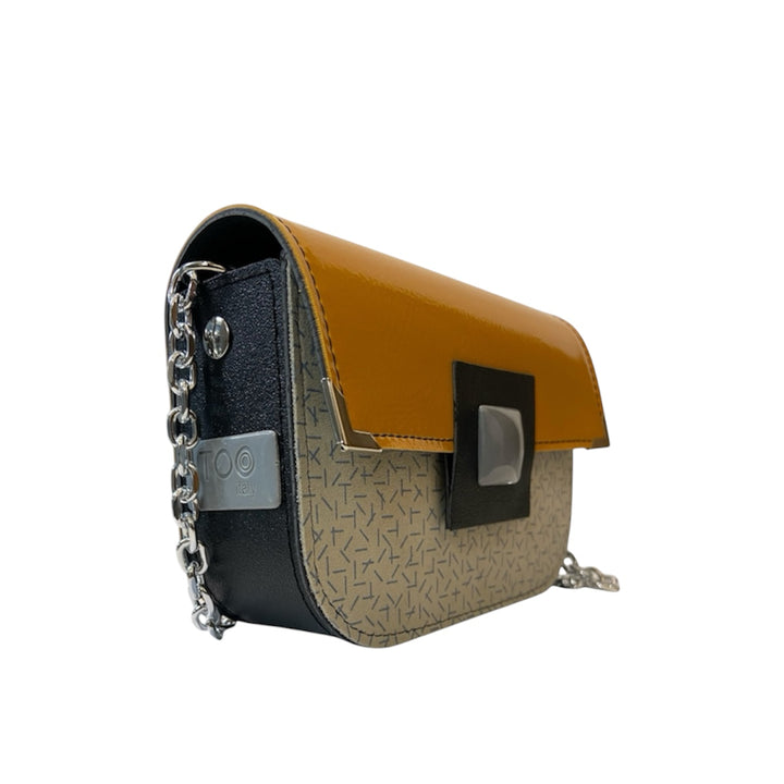 Chicca Maxi TOOitaly: Messenger Bag artigianale Made in Italy compatta in PVC e Alcantara con tracolla e dettagli in resina