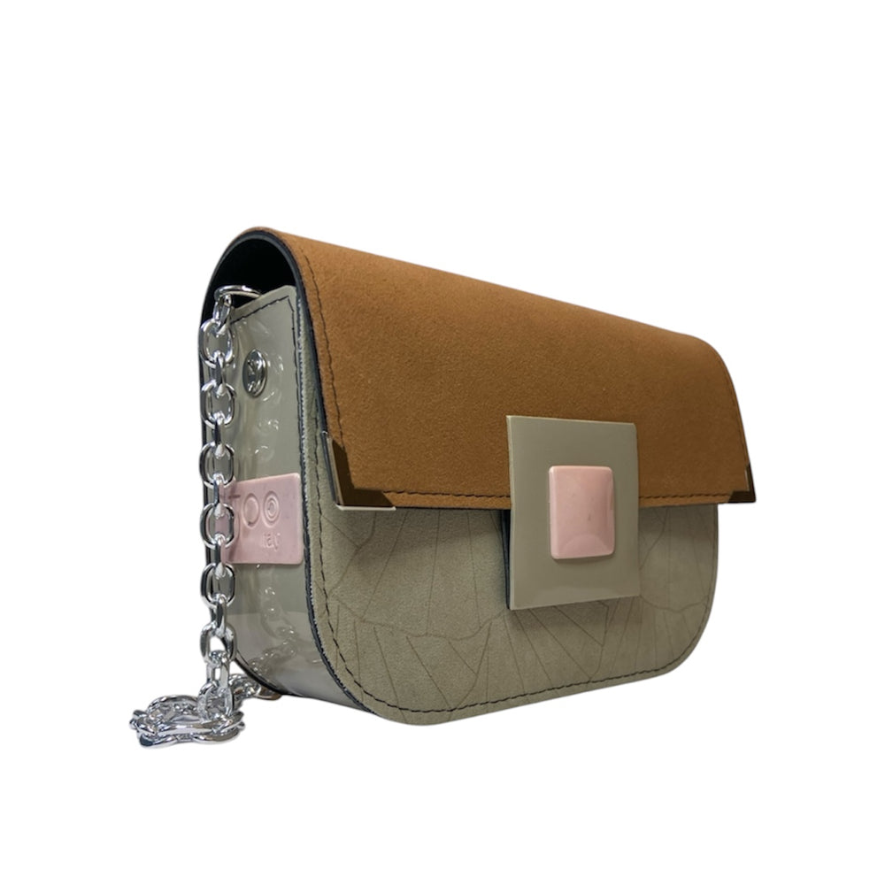 Chicca Mini TOOitaly: Messenger Bag artigianale Made in Italy compatta in PVC e Alcantara con tracolla e dettagli in resina