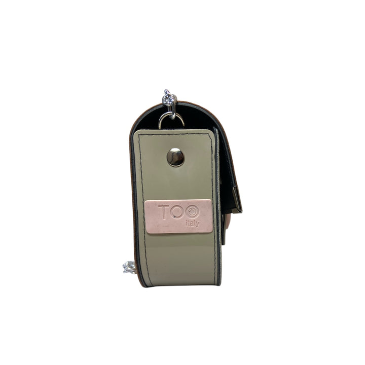 Chicca Mini TOOitaly: Messenger Bag artigianale Made in Italy compatta in PVC e Alcantara con tracolla e dettagli in resina
