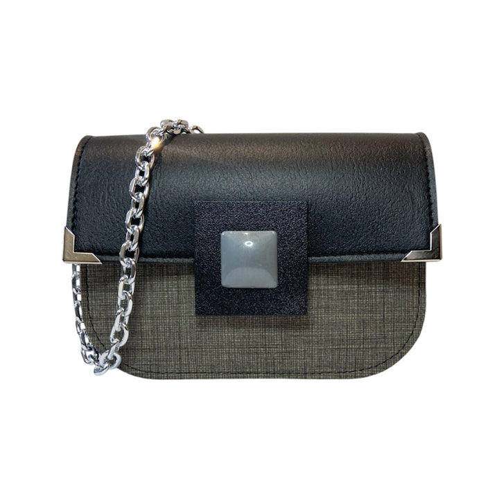 Chicca Maxi TOOitaly: Messenger Bag artigianale Made in Italy compatta in PVC e Alcantara con tracolla e dettagli in resina