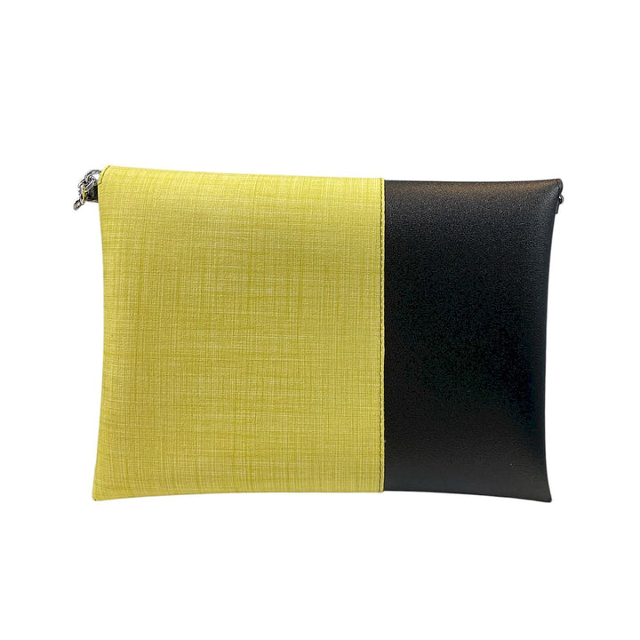 Borsa a mano e tracolla Clutch Maxi di TOOitaly, design compatto, struttura rigida in PVC rivestita in alcantara 100%
circolare o pelle ecologica