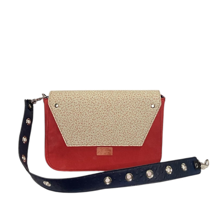 Ester Maxi TOOitaly:  borsa a tracolla con struttura semirigida artigianale Made in Italy compatta in PVC e Alcantara con manico in pelle vegan