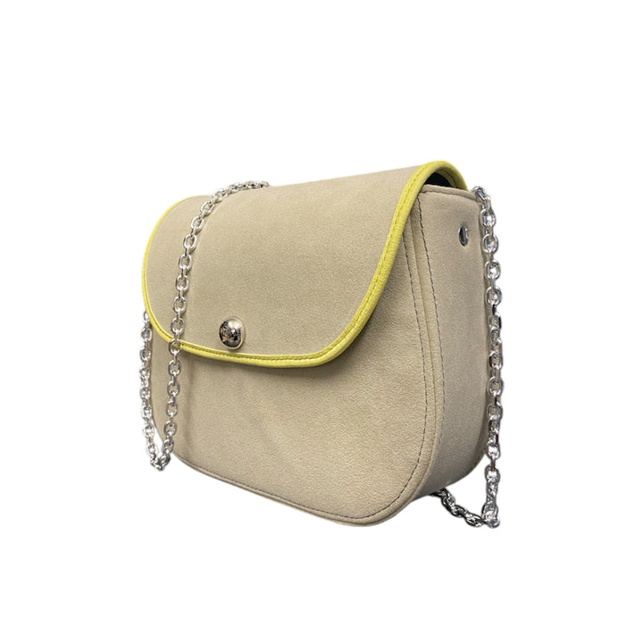 Everyday, borsa con struttura semirigida in alcantara sabbia con bordo a contrasto in alcantara lime