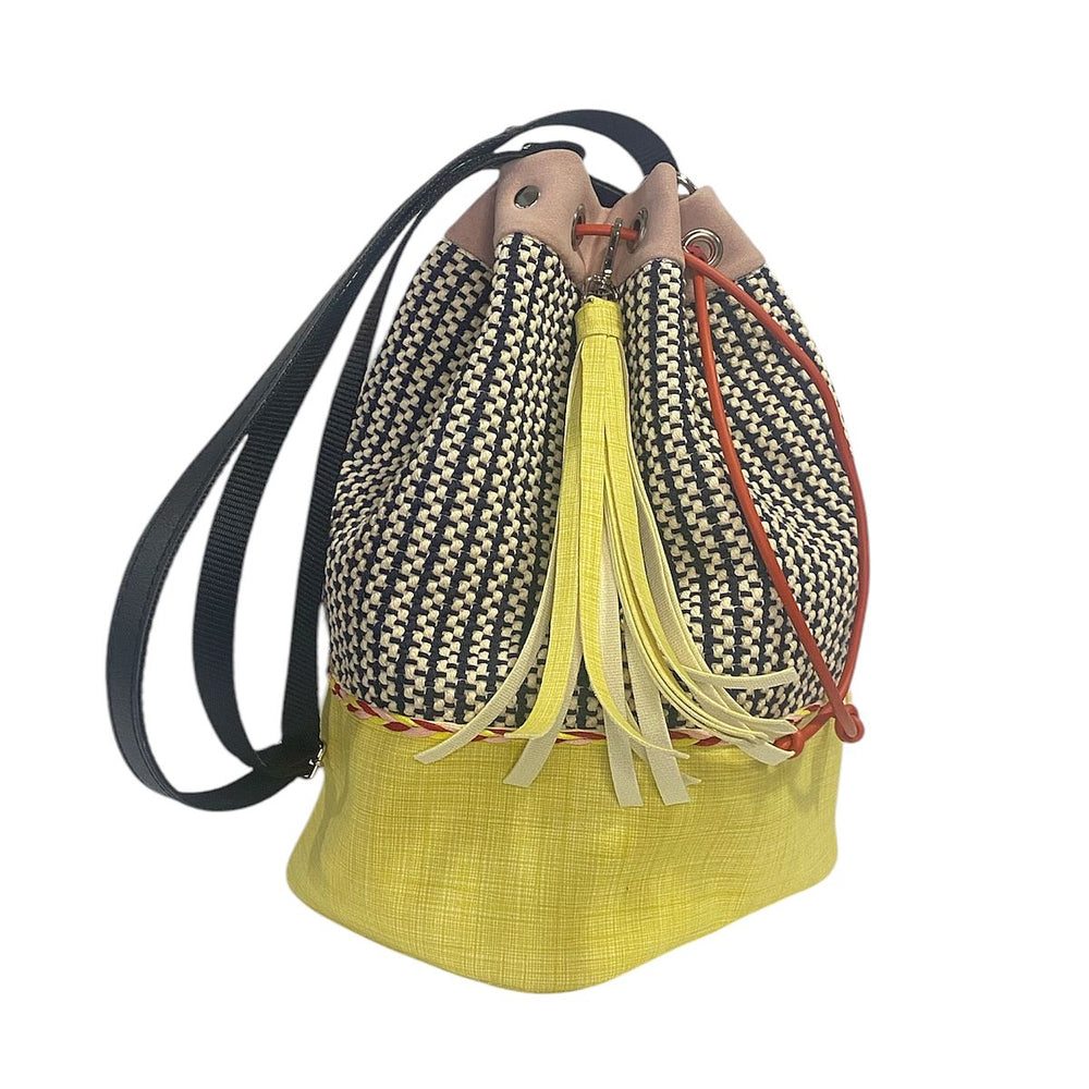 Secchiello di TOOitaly: borsa a tracolla donna con struttura rinforzata, in alcantara o tessuti circolari