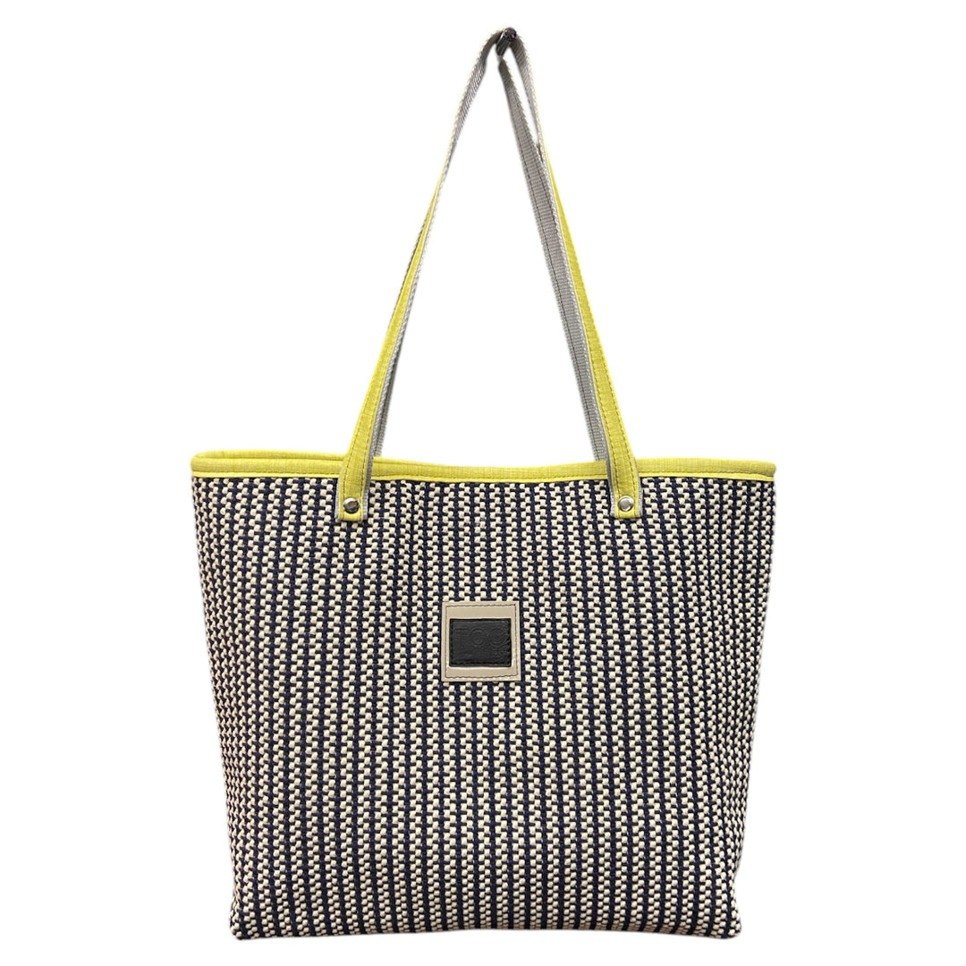 Tote : borsa a spalla artigianale in tessuti circolari e alcantara, con tasca interna con cerniera, chiusura calamitata e manici in Cordura riciclata