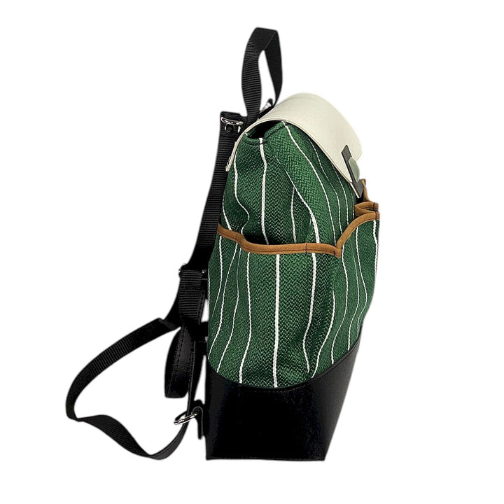 Tre Terzi Tasche, lo zaino donna firmato TOOitaly, perfetto per chi ama distinguersi con stile senza rinunciare alla funzionalità
