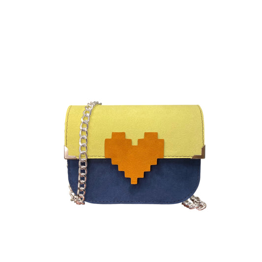 Chicca Mini Blu Oceano, borsa sostenibile compatta che esprime profondità, energia e stile contemporaneo