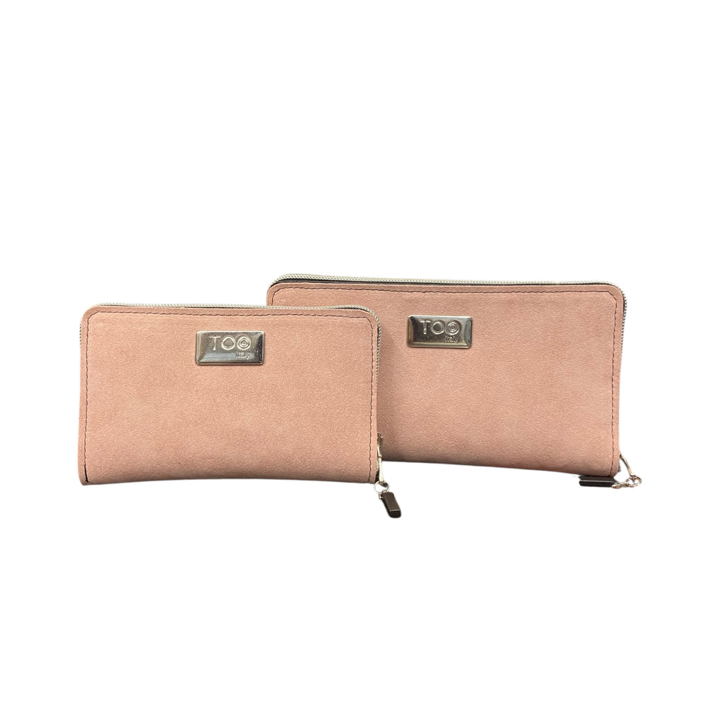 Portafoglio Maxi TOOitaly in alcantara rosa con zip. Morbido, elegante e capiente.