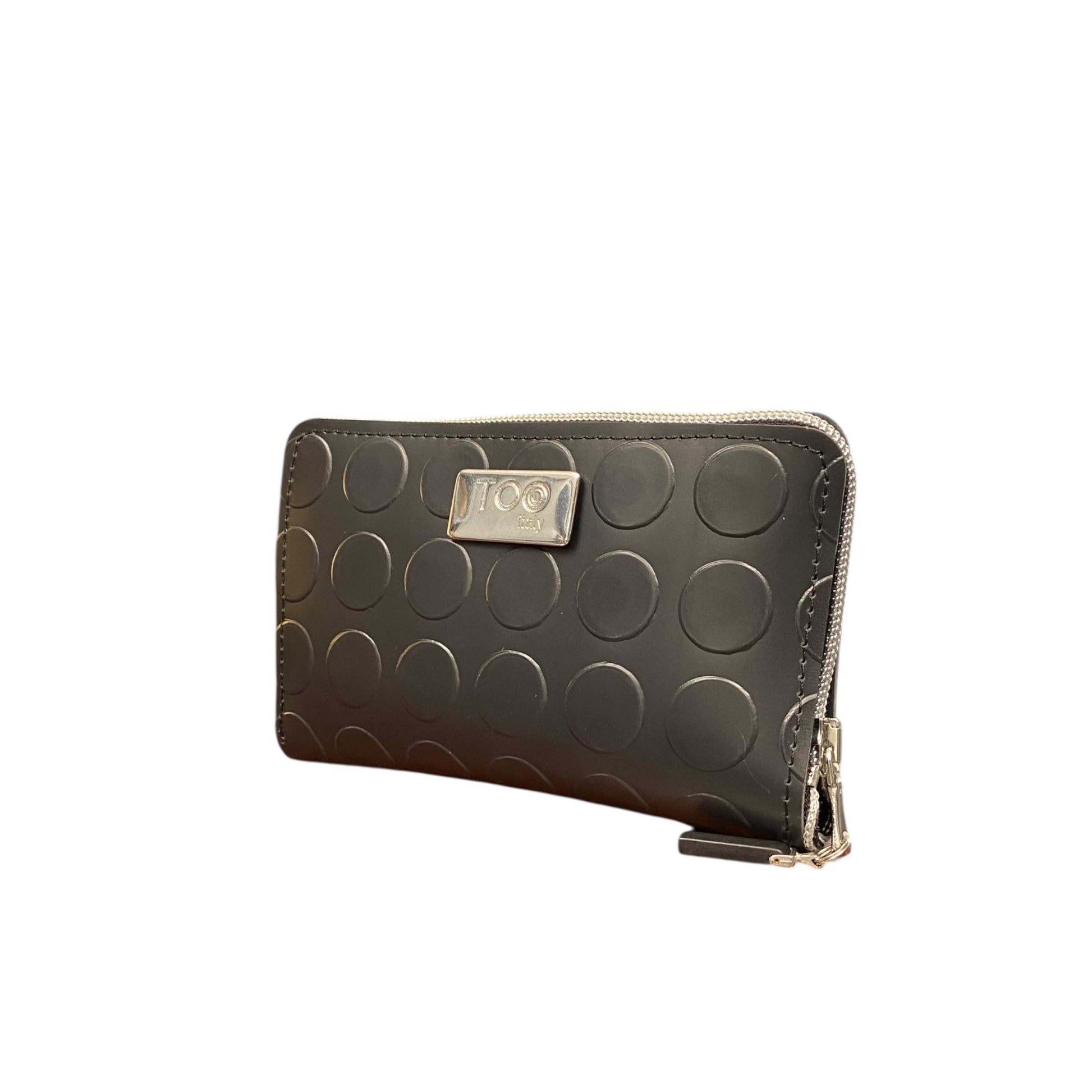 Portafoglio Mini TOOitaly in PVC bullonato nero con zip. Compatto, elegante e funzionale.