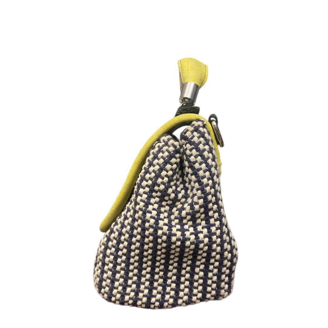 La Miura Mini di TOOitaly, la borsa donna a tracolla in tessuti di alta tappezzeria e alcantara, un mix perfetto di eleganza, sostenibilità e praticità