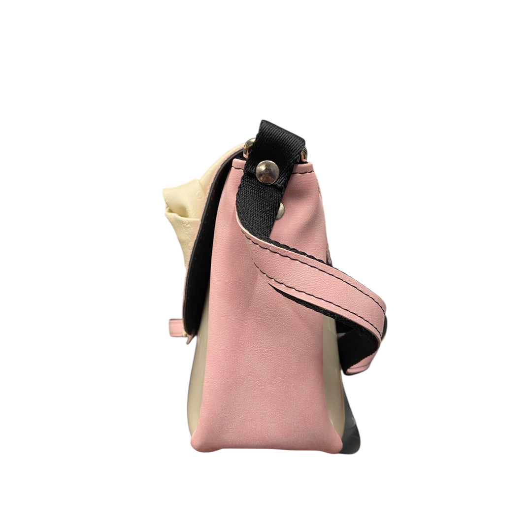 Everyday Secondhand Rosa, pattina in Alcantara rosa, morbida al tatto, abbinata a una scocca in PVC beige e rosa