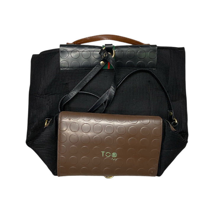 Zaino SecondHand Gold Iconic, struttura capiente, pratica e studiata per accompagnarti ogni giorno, mantenendo uno stile forte e riconoscibile