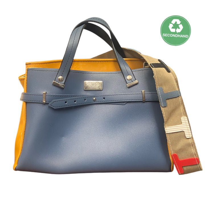 Elegante, trasformabile e dal design senza tempo, la Timeless è una borsa iconica TOOitaly pensata per adattarsi al tuo stile e alle tue esigenze. Qui in versione pre-loved