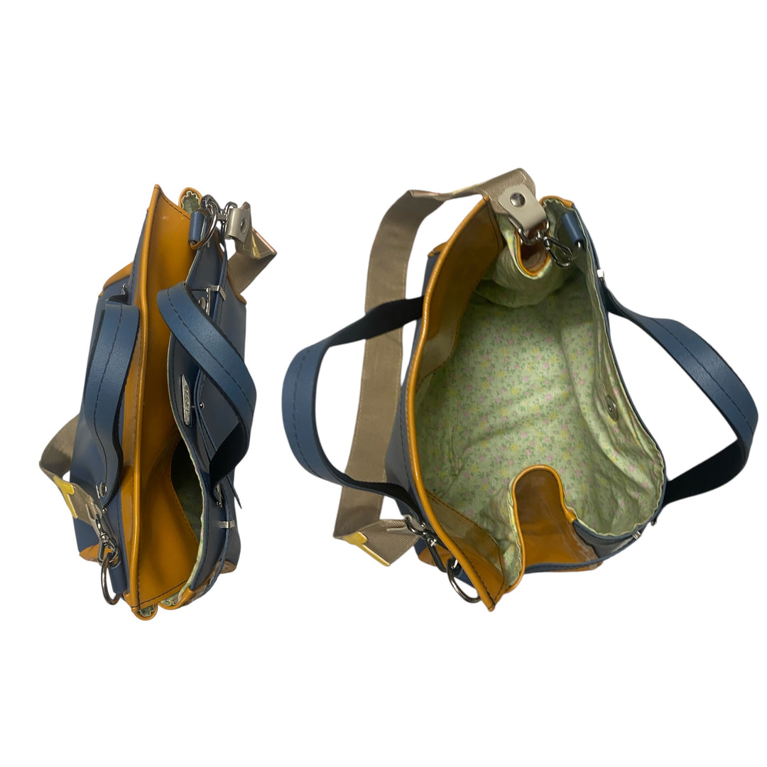 Elegante, trasformabile e dal design senza tempo, la Timeless è una borsa iconica TOOitaly pensata per adattarsi al tuo stile e alle tue esigenze. Qui in versione pre-loved