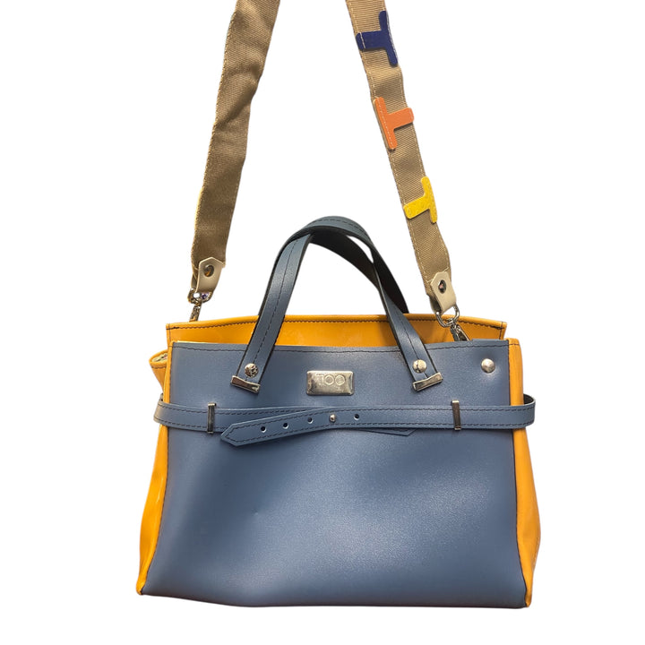 Elegante, trasformabile e dal design senza tempo, la Timeless è una borsa iconica TOOitaly pensata per adattarsi al tuo stile e alle tue esigenze. Qui in versione pre-loved