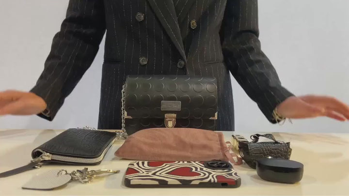 Scopri quanto è capiente la borsetta donna a tracolla Chicca Maxi