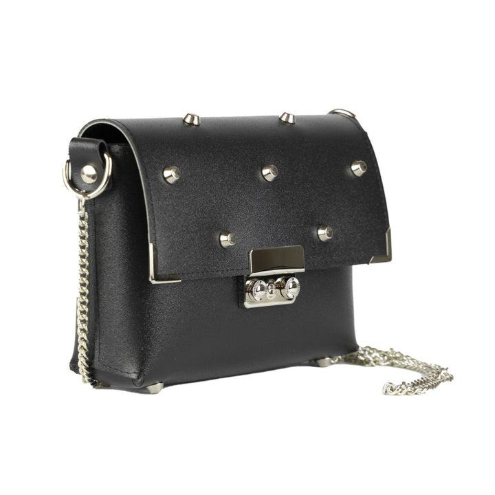 Box borsa rigida a tracolla in PVC satinato cruelty-free vegan nero rock con borchie chiusura a tuc e catena